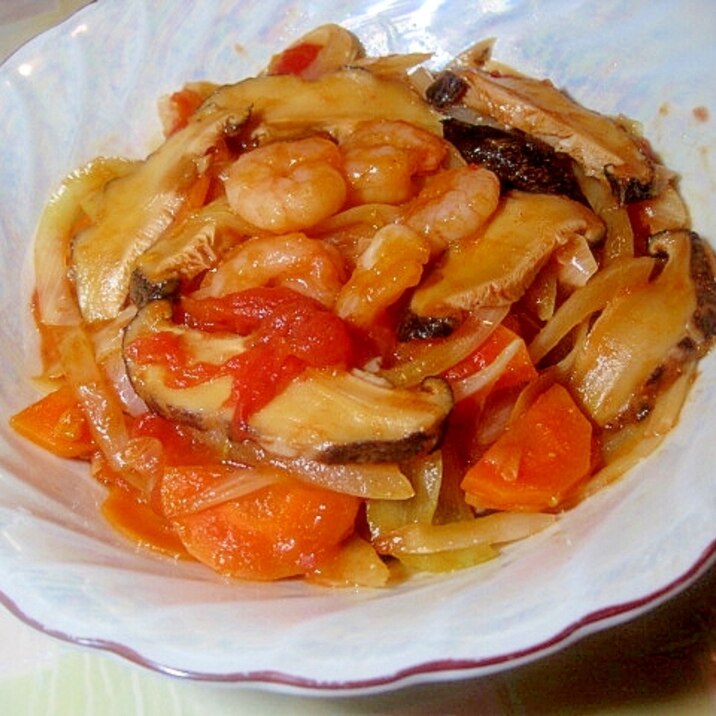 トマトベースのムキエビ、新玉ネギ炒め・煮込み
